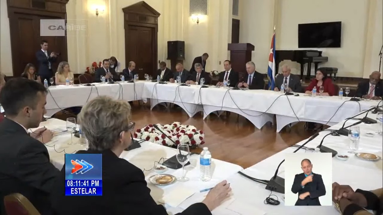 Promete cambios en Cuba para permitir inversión de cubanoamericanos y respeto a sus propiedades