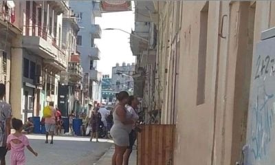 Vecinos levantan barricada en Centro Habana tras más de 30 días sin agua