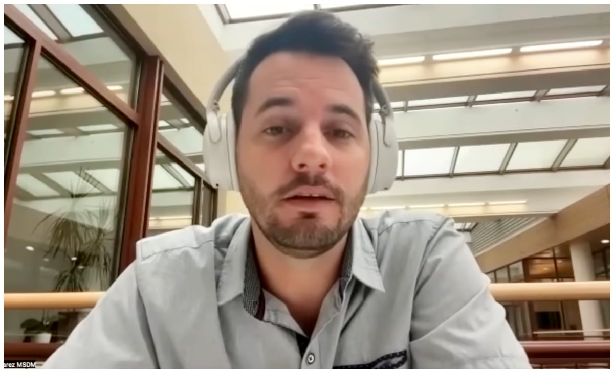 Diplomático cubano exiliado responde sobre las acusaciones de "traidor" y "espía"
