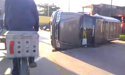 Carro fúnebre vuelca tras chocar con una gacela en Camagüey