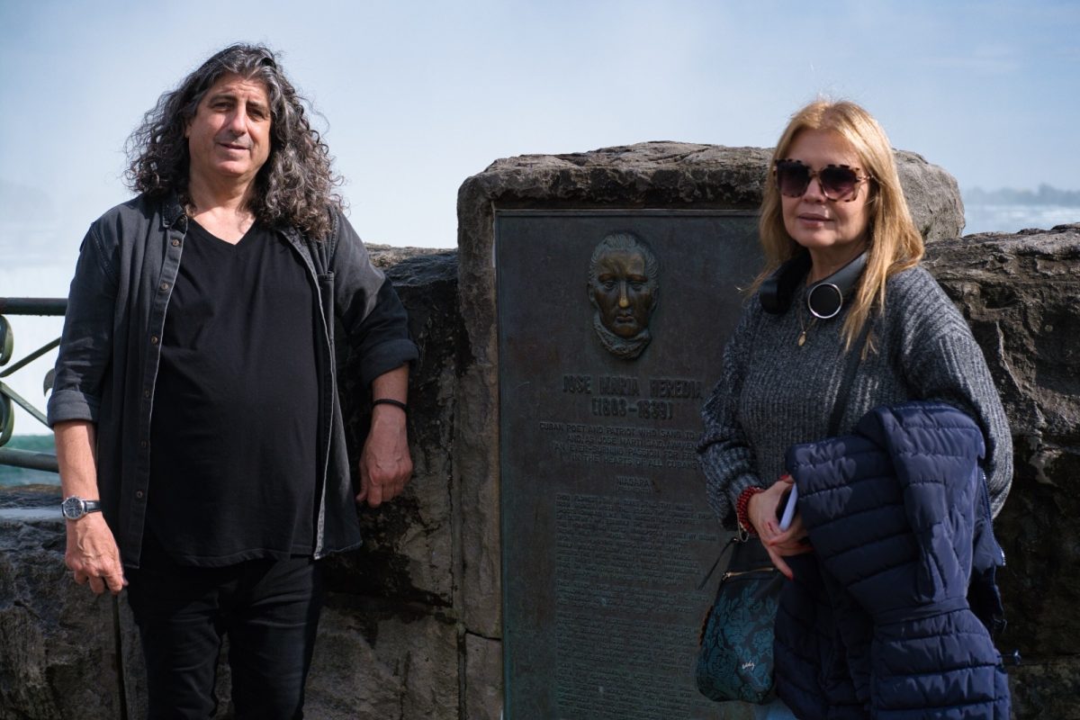 Lilo Vilaplana y Irasema Otero en el Niagara junto a Heredia