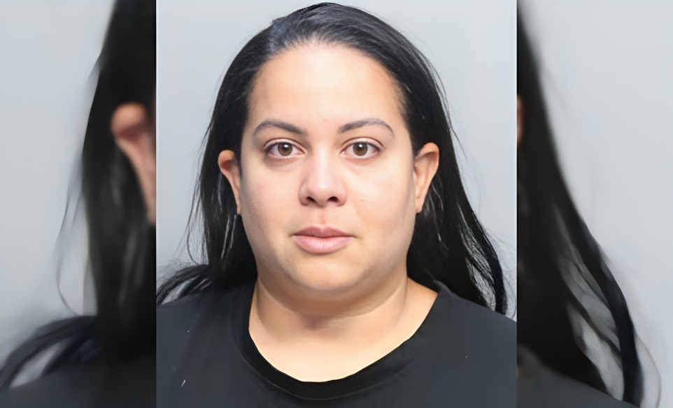 Mujer arrestada en Hialeah por vender carteras falsas como si fueran de lujo