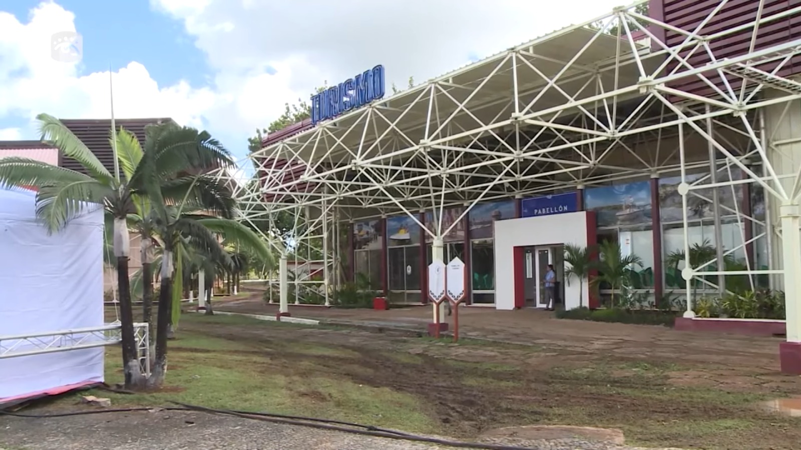Embajada de EEUU en Cuba asiste en la FIHAV 2023 para presenciar “productos humanitarios”
