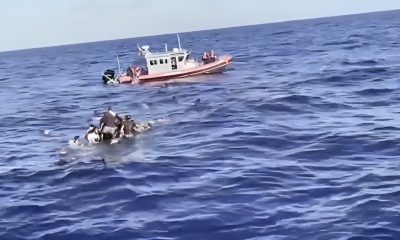 Guardia Costera rescata a balseros cuando naufragaban frente a los cayos de Florida3