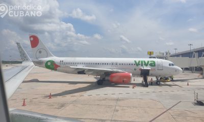 Llegan 105 cubanos a La Habana en vuelo de deportación desde México