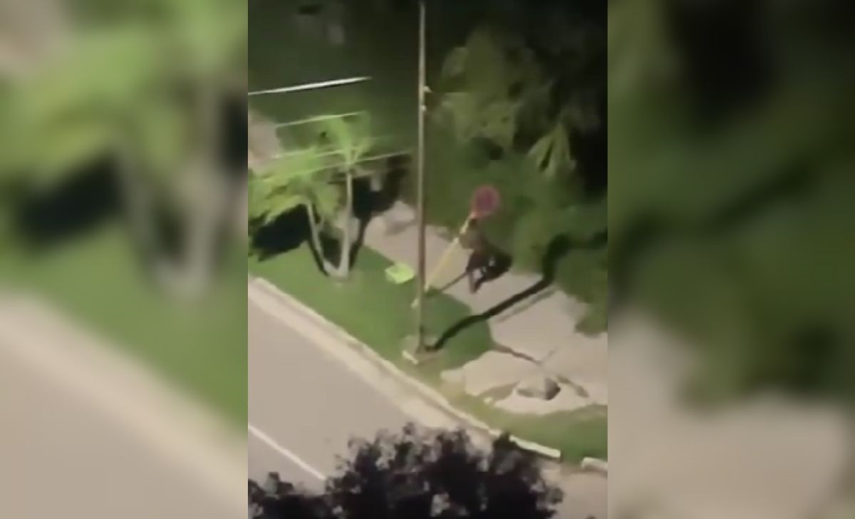 Vandalismo en Cuba hombre es captado cuando robaba una señal de tránsito en la Isla