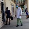 Cuba perdió a más de 46 mil trabajadores del sector salud en un año