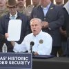 Gobernador de Texas firma ley que amplía poderes para detener a migrantes irregulares (2)