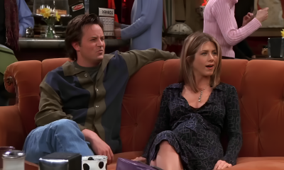 Matthew Perry y Jennifer Aniston en un episodio de Friends