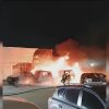 Accidente en Hialeah termina con vehículos incendiados y dos personas lesionadas (1)