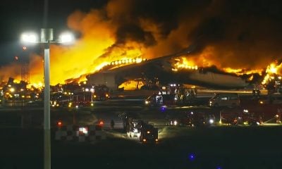 Tragedia en el Aeropuerto de Tokio chocan dos aviones en la pista de aterrizaje