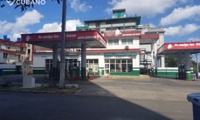 ¿Cubanos podrán adquirir combustible en la red de servicentros en dólares