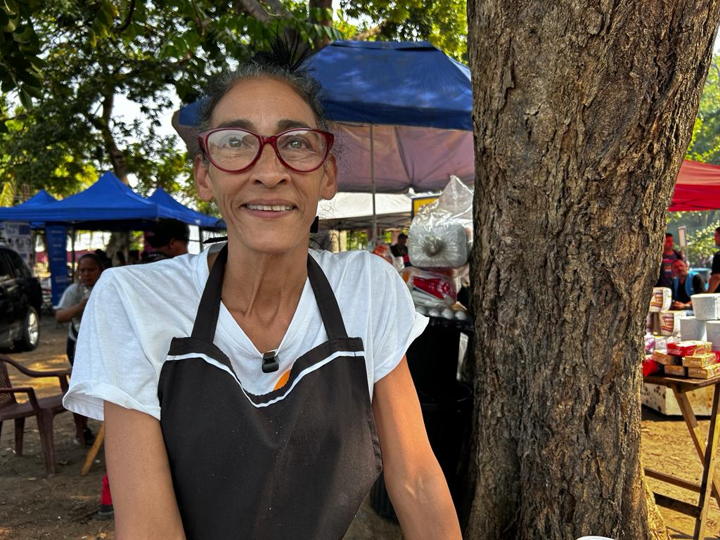 Cubana emprende negocio en México mientras espera permiso para movilizarse a Estados Unidos