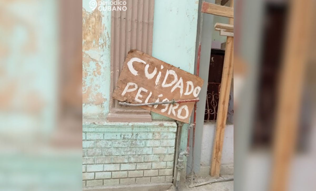 Desalojan a más de 100 personas de un edificio a punto de derrumbarse en La Habana Vieja