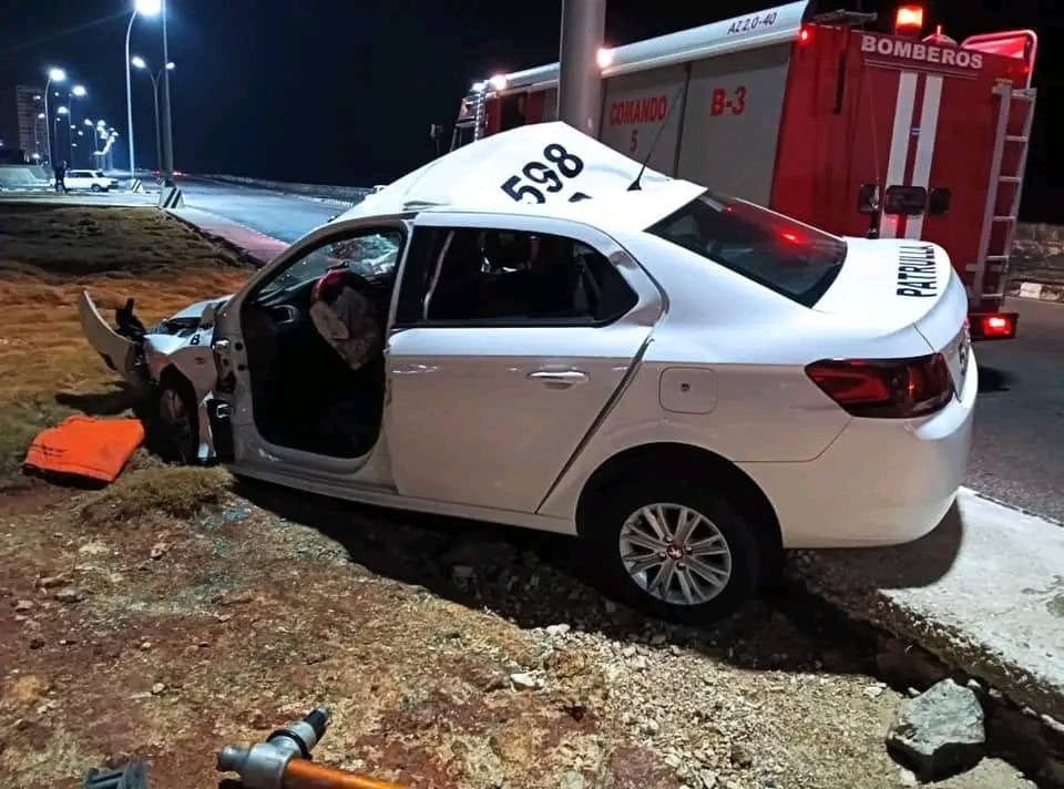 Joven patrullero fallece en accidente de tránsito ocurrido en el Malecón de La Habana