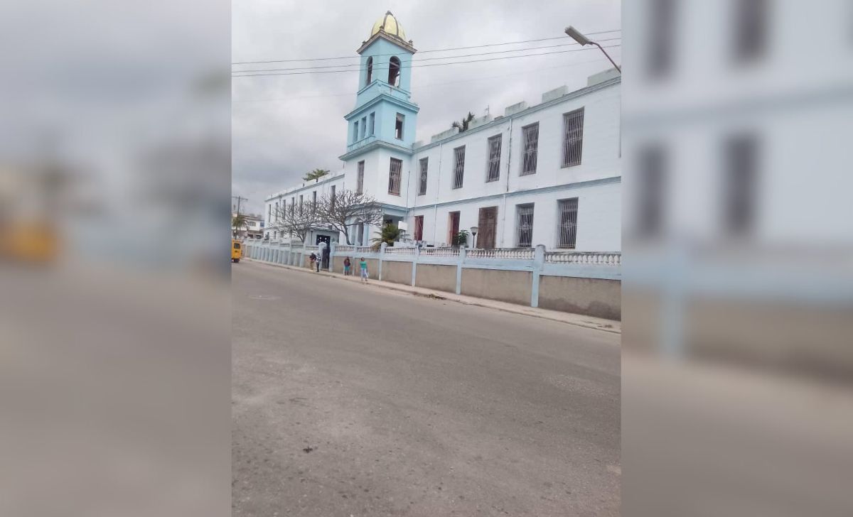 Sanciones contra enfermera cubana que expuso caso de anciana cubierta de insectos desde un asilo