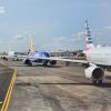 cola de aviones en el aeropuerto Miami (1)