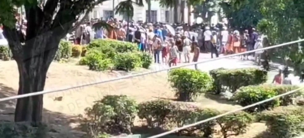 ¿Militares cubanos se pondrán del lado del pueblo Esto dice la historia de los regímenes comunistas