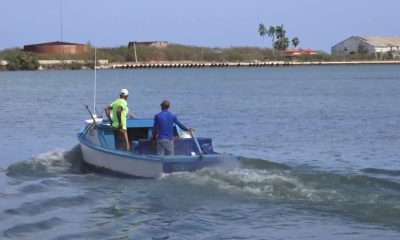 Alarma por sustancia extraña que contamina la bahía de Cárdenas