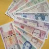 Banco Central de Cuba aconseja retirar efectivo de una bodega ante la falta de dinero en cajeros
