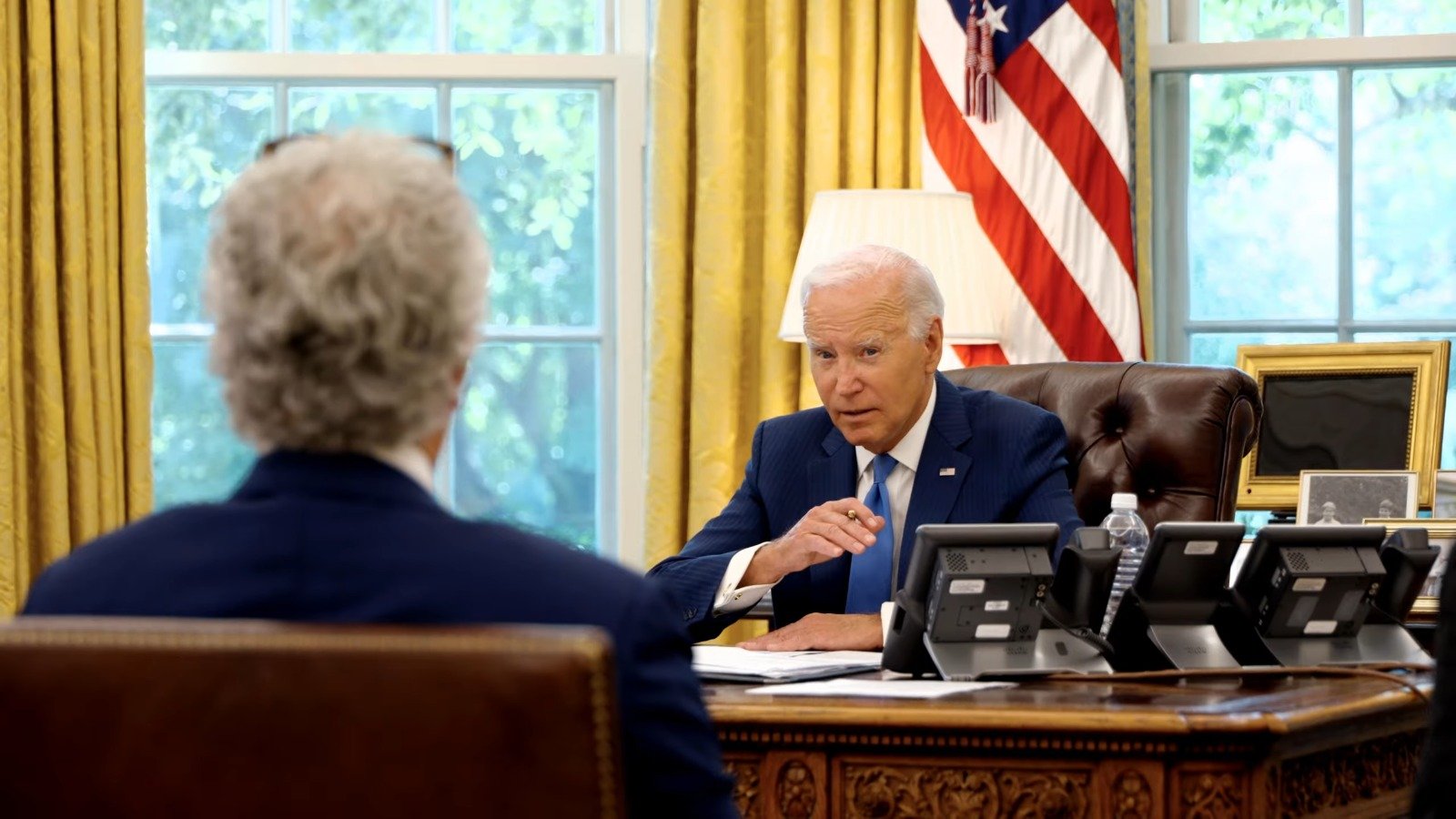 Biden podría otorgar parole a miles de migrantes irregulares que viven en EEUU