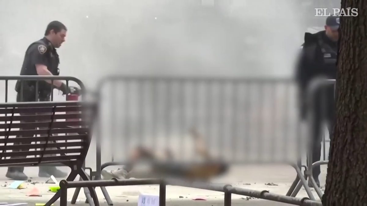 Impactante protesta hombre se prende fuego frente al tribunal del juicio contra Trump en Nueva York