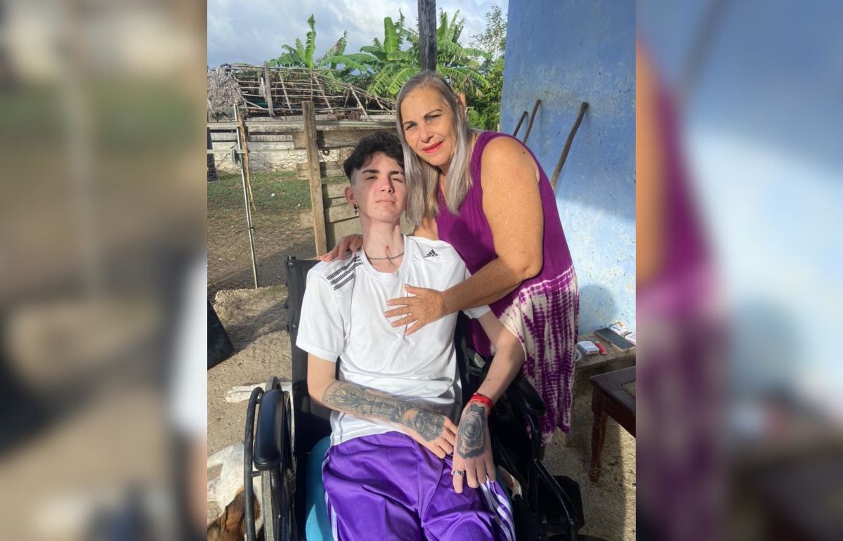 Joven víctima de brutal asaltado en Holguín necesita un andador para adultos