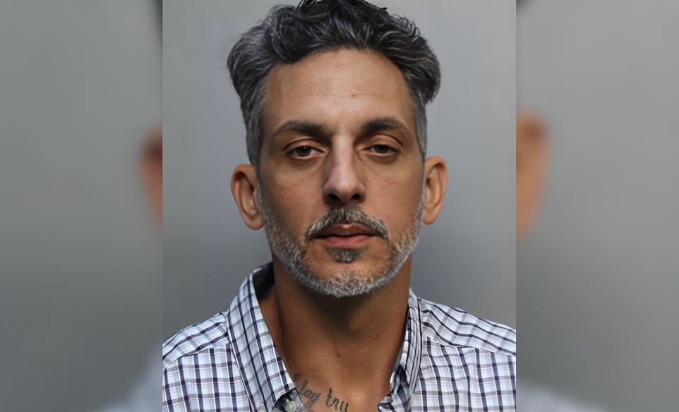 Mujer de Hialeah es sospechosa de intento de homicidio en contra de su hermano (1) (1)