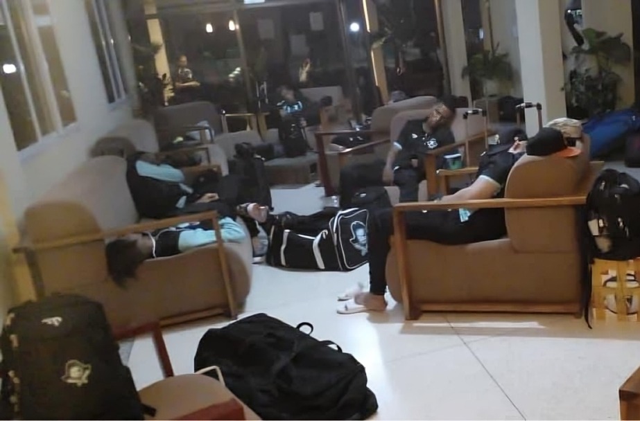 Prohíben entrada al hotel a los peloteros de Isla de la Juventud durmieron en el lobby
