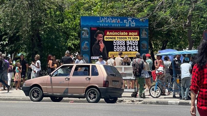 Randy Alonso y Mypime privada venden publicidad en pantallas por hasta 200 mil CUP