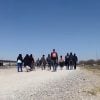 Alertan a migrantes cubanos sobre las altas temperaturas en la frontera sureste de EEUU (1)