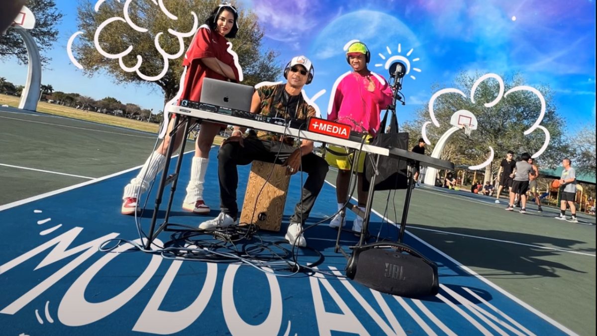 Diana Ela-Descemer Bueno-Un Titico