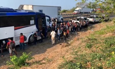 Migrantes cubanos interceptados cuando viajaban a bordo de camiones turísticos en México (13)