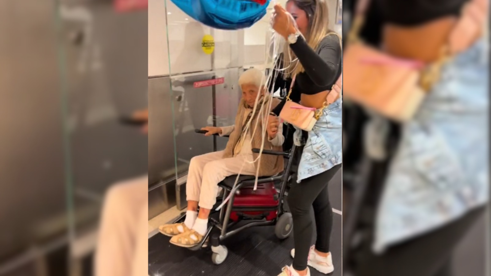 Parole humanitario permite a abuela cubana de 92 años reuniere con su familia en Miami
