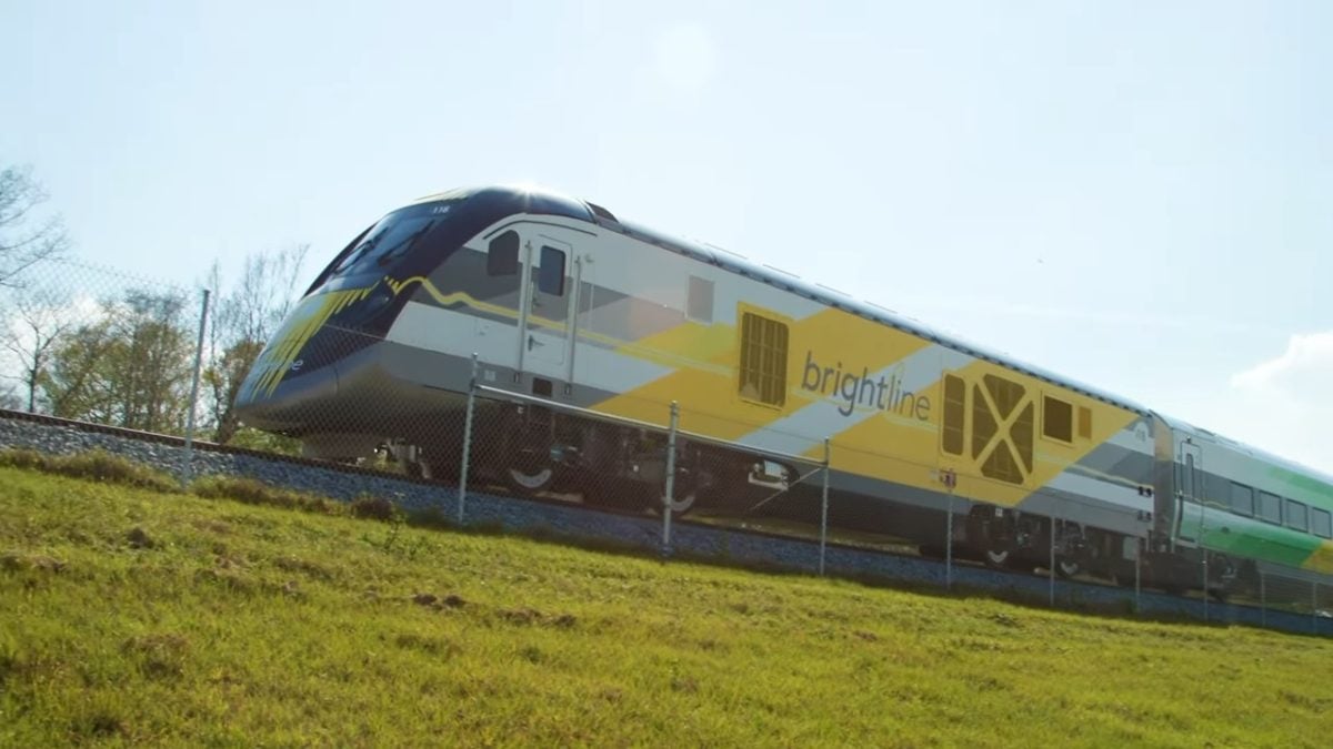 Servicio de trenes Brightline implementará nuevas tarifas en el sur de Florida