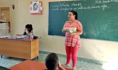Profesores rusos llegarán a Cuba para impartir clases con libros de textos hechos por el Kremlin