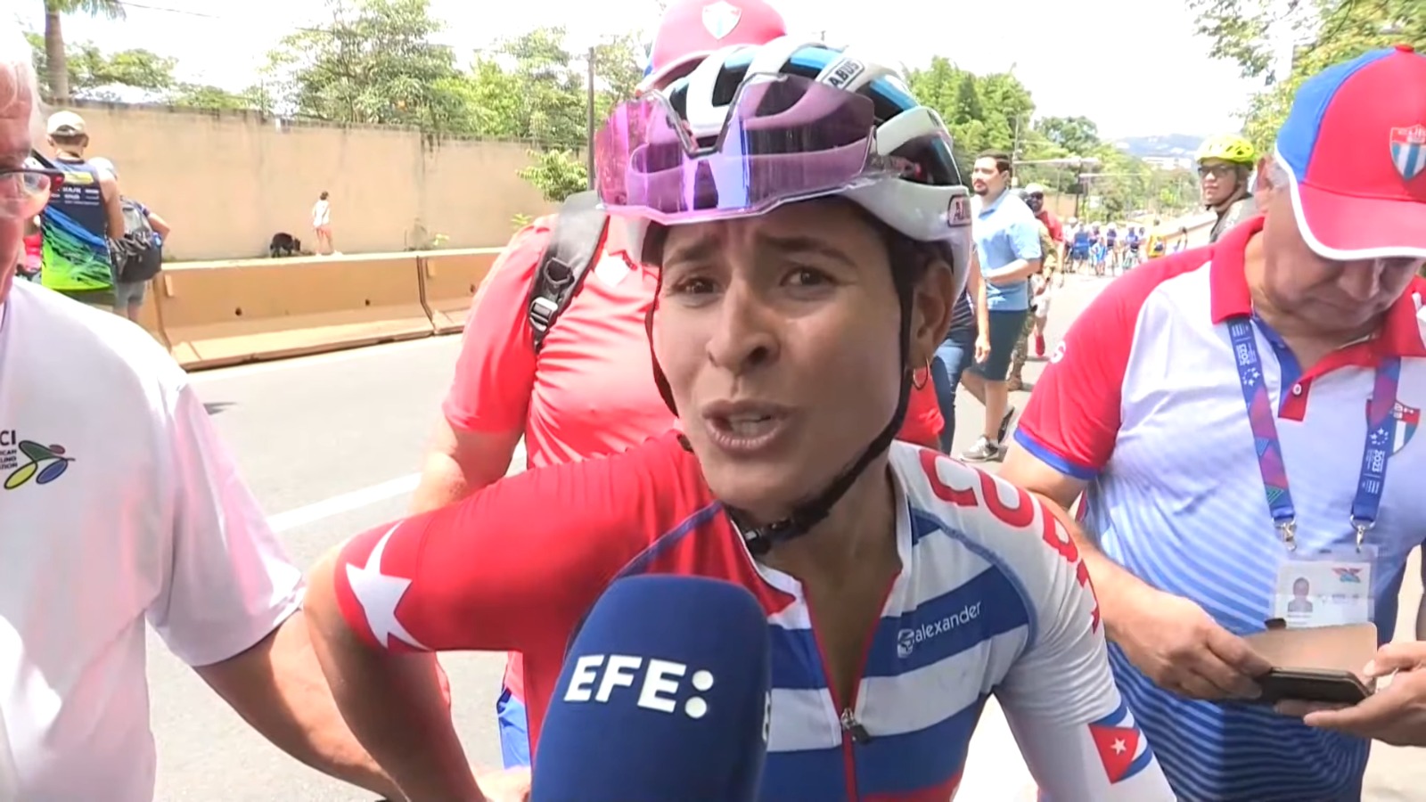 Arlenis Sierra comanda al club Movistar en el Giro de Italia como preparación para París 2024