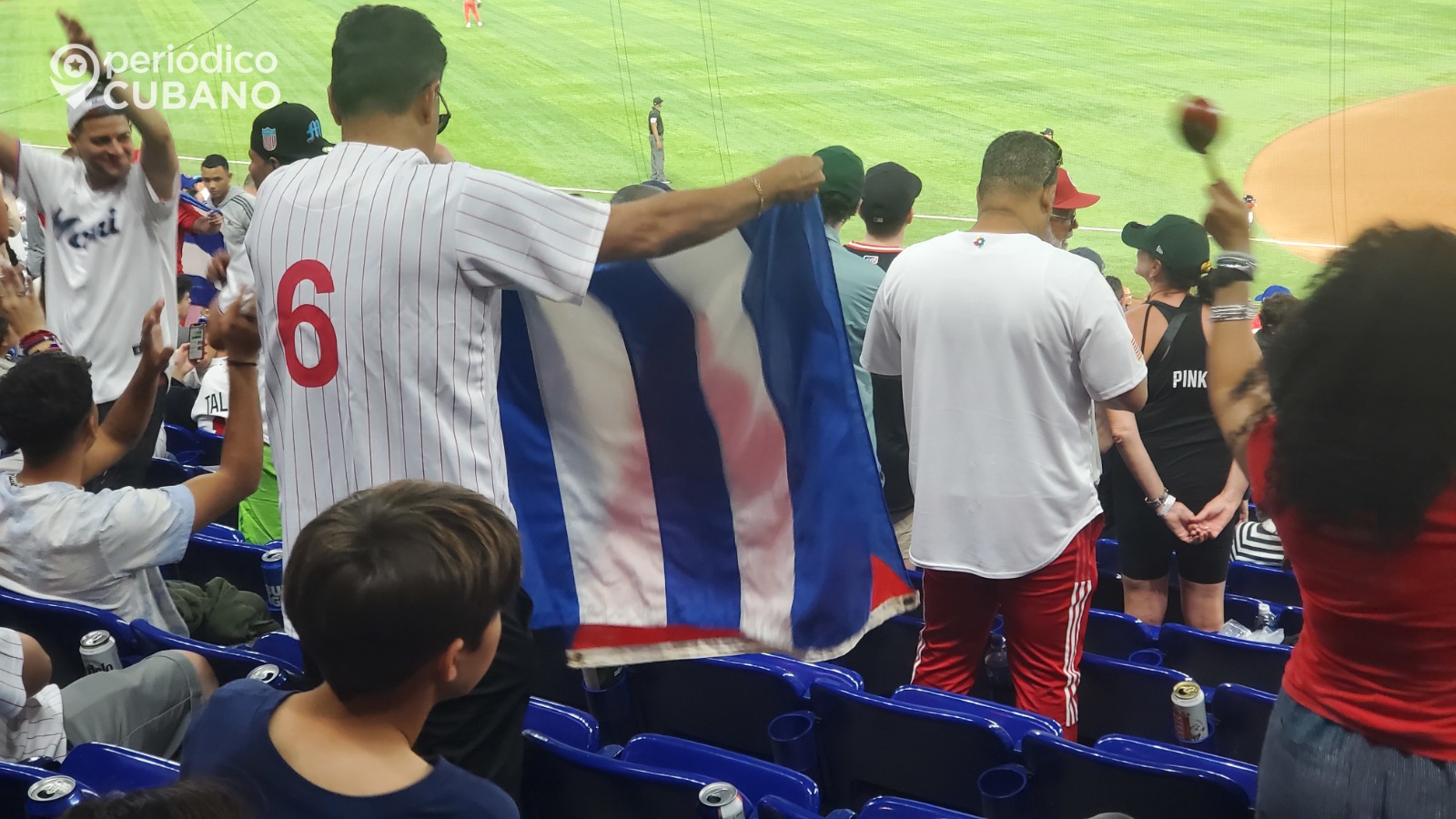 Cubanos en MLB Continuidad, despidos y primera victoria