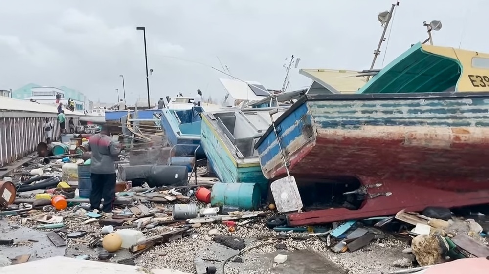 Díaz-Canel ofrece ayuda a países afectados por el huracán Beryl mientras Cuba está en ruinas (21)