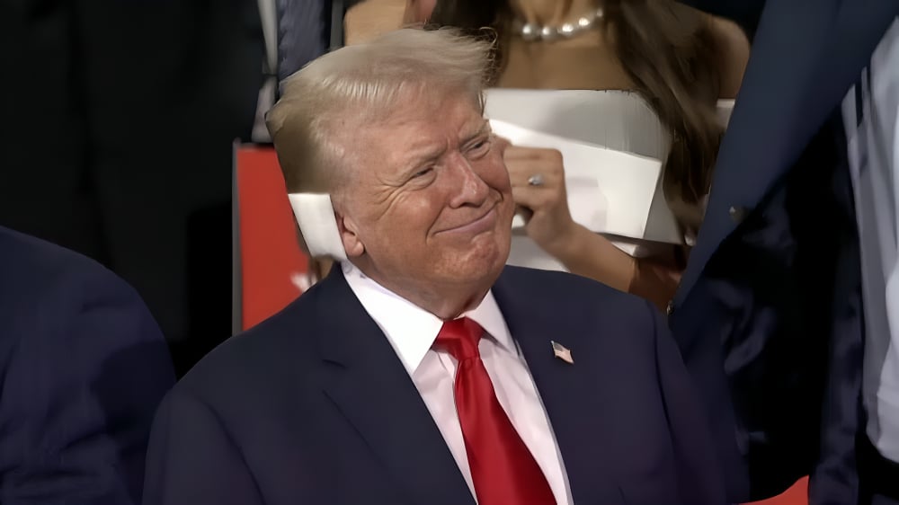Donald Trump reaparece en Milwaukee