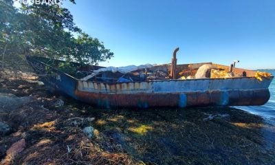 Marinos mexicanos rescatan a balseros cubanos al borde del naufragio
