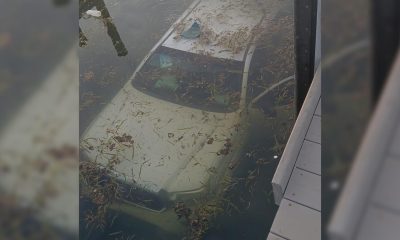 Camioneta se hunde en Cayo Largo tras resbalar en una rampa