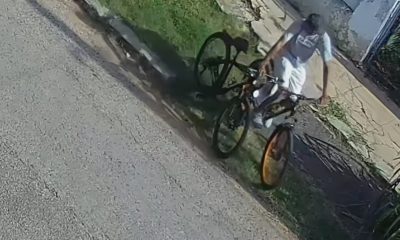 Captan el momento del robo de dos bicicletas de alta gama en La Habana (1)