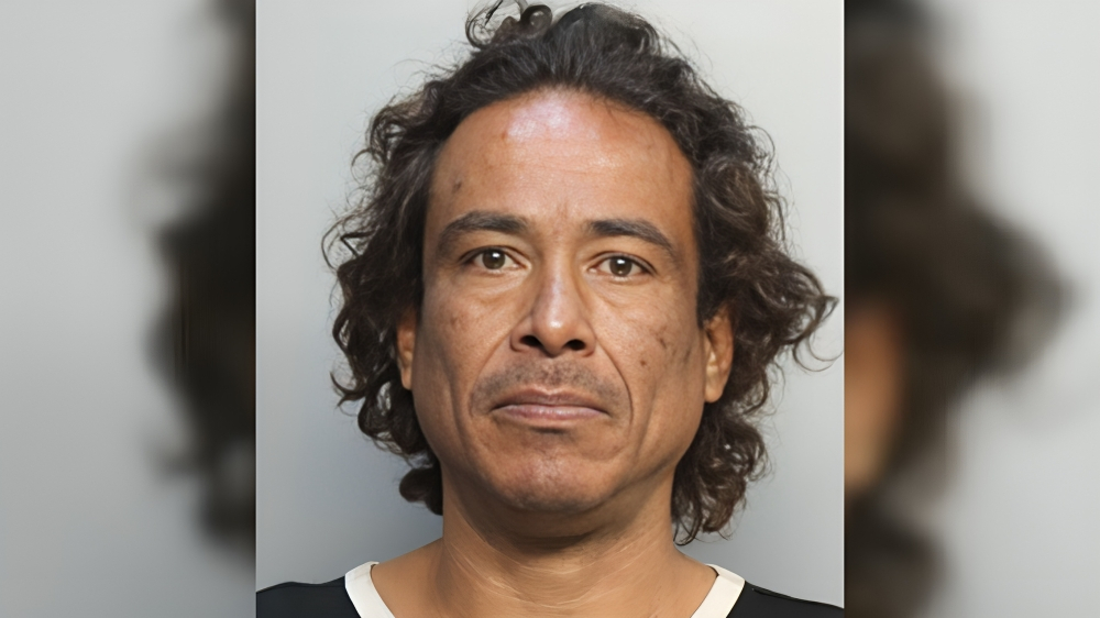 Hombre bajo arresto por presuntos robos a una misma sucursal de Walgreens en Hialeah. (1)