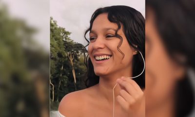Joven imitadora de Karol G