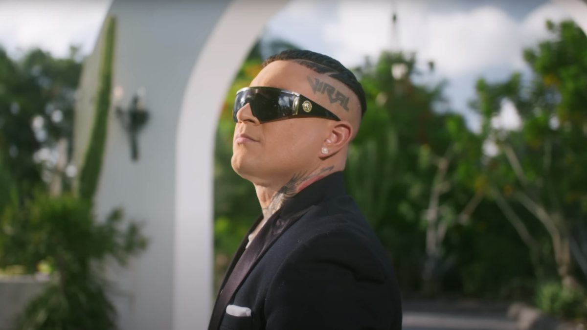 Osmani García-Cambio color de ojos