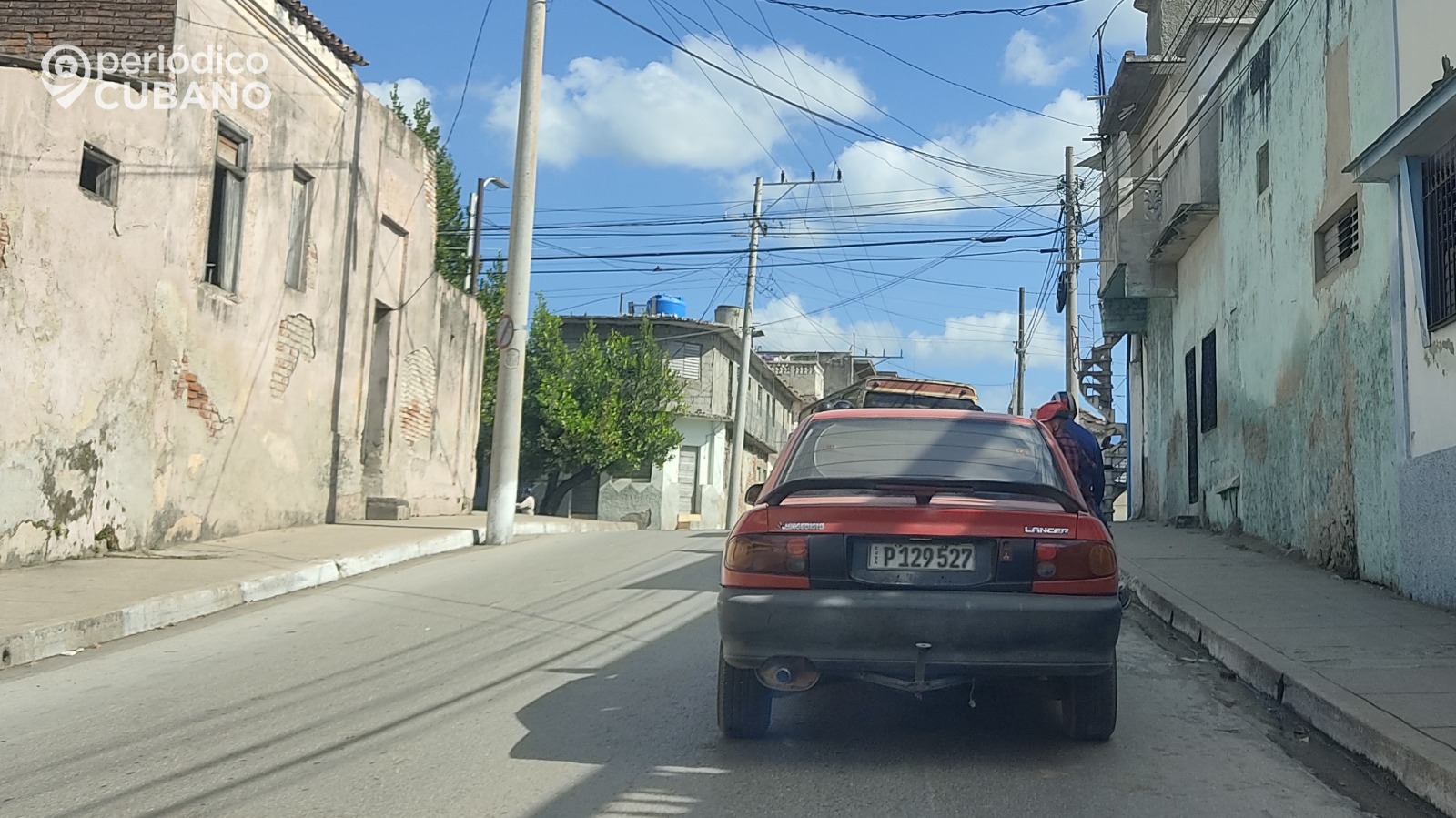 Publican impuestos en dólares que se cobrarán por la venta de autos en Cuba