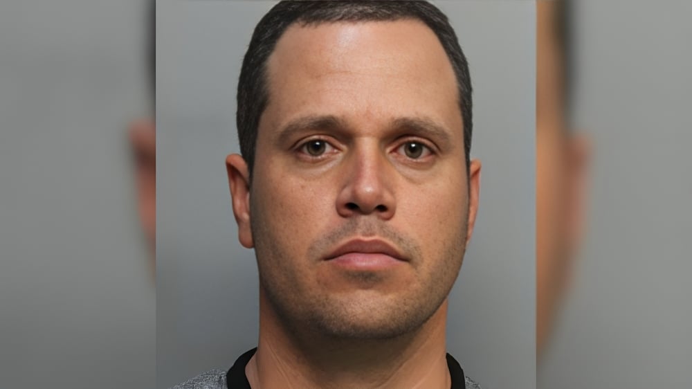 Detienen a cubano por atropellar a una persona en silla de ruedas en Miami-Dade (1)