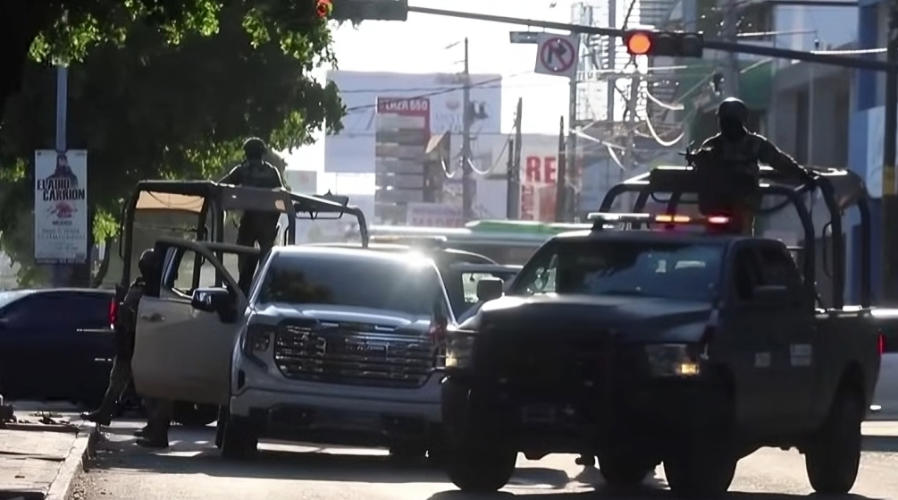 Evacuan a médicos cubanos de un poblado de México ante el incremento de la inseguridad (1)
