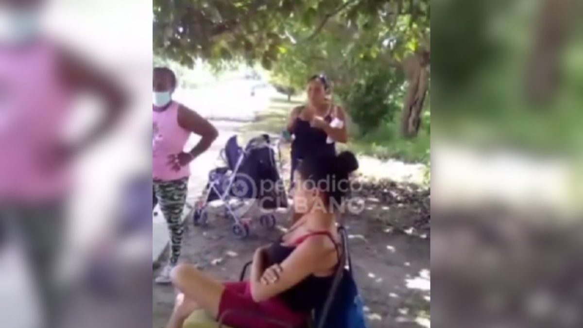 Familia de La Habana con recién nacido vive en la calle tras derrumbe de su hogar